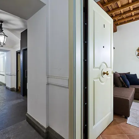 아파트 Irex Navona Fico, Cozy Flat Between Campo De Fiori & Piazza Navona *